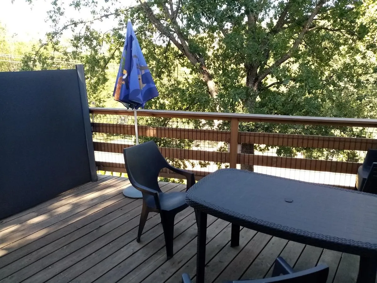 Appartement Terrasse +Parking Vieille-Brioude Francie